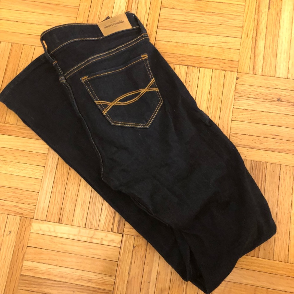 Dark Denim Skinny Jeans READ DESCRIPTION